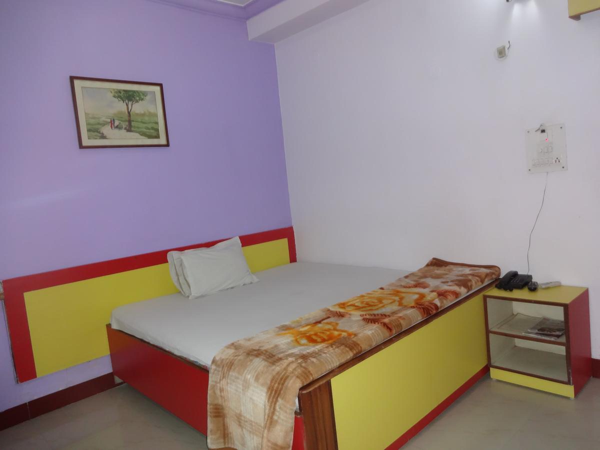 Hotel Tribhuvan Ranchi Exteriör bild